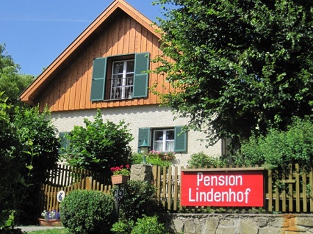 Pension Lindenhof, szlls Wienerwald - Sulz